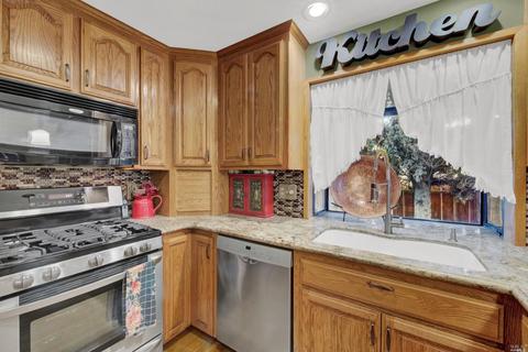 2819 Marigold Dr, Fairfield, CA 94533 photo 14