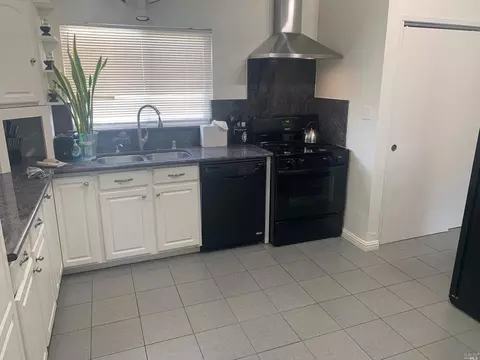 238 Jordan St, Vallejo, CA 94591 photo 2