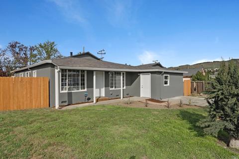 712 Gateway Dr, Vallejo, CA 94589 photo 1