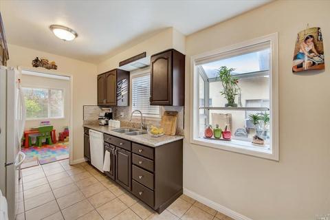 521 Brooke Dr, Vallejo, CA 94591 photo 14