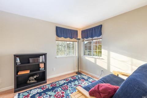 7015 Edinburgh Ct, Windsor, CA 95492 photo 21
