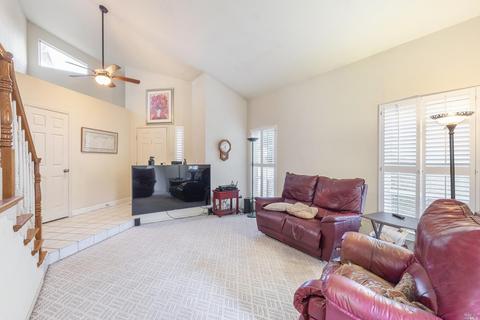 7015 Edinburgh Ct, Windsor, CA 95492 photo 4