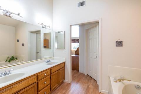 7015 Edinburgh Ct, Windsor, CA 95492 photo 19