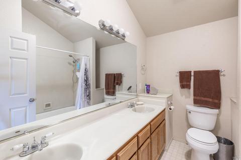 7015 Edinburgh Ct, Windsor, CA 95492 photo 23