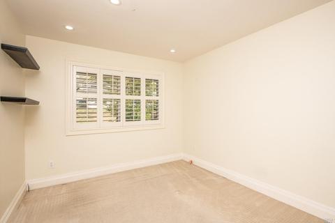 30 Taurus Dr, Novato, CA 94947 photo 13