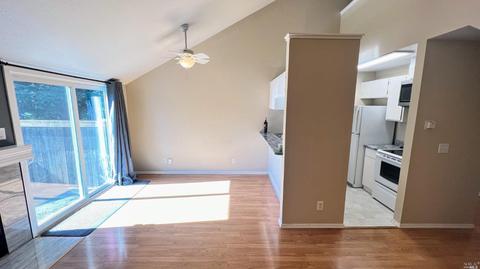 118 Courtyards E, Windsor, CA 95492 photo 10