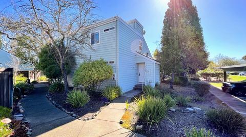 118 Courtyards E, Windsor, CA 95492 photo 3