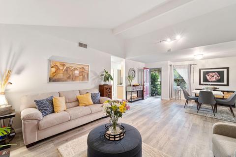 1015 Skyline Dr, Vallejo, CA 94591 photo 4