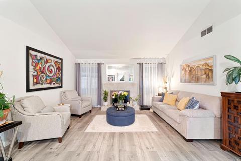1015 Skyline Dr, Vallejo, CA 94591 photo 3