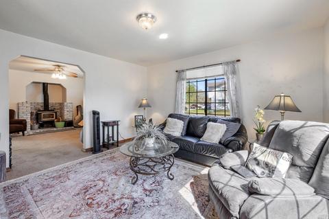 861 Buckingham Dr, Windsor, CA 95492 photo 5