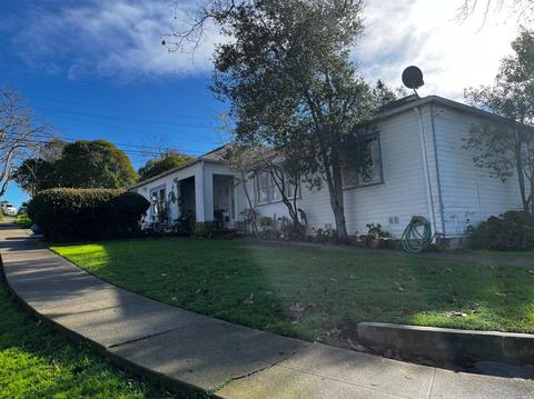 656 Steffan St, Vallejo, CA 94591 photo 4