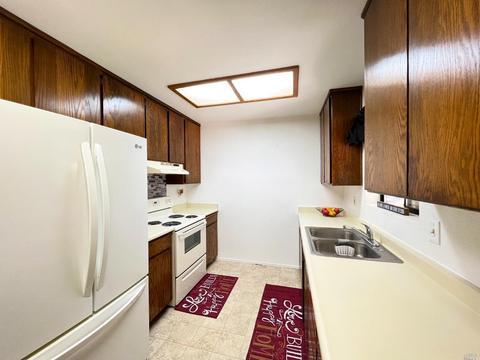 25028 Robin Pl, Willits, CA 95490 photo 3