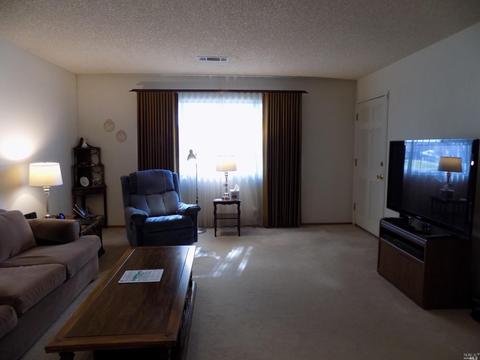 2837 Marigold Dr, Fairfield, CA 94533 photo 6