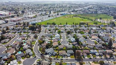 1758 Barton Ct, Fairfield, CA 94534 photo 32