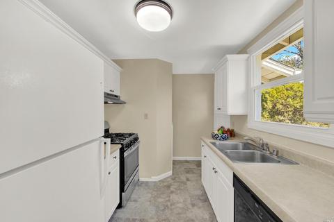226 Edgemont Ave, Vallejo, CA 94590 photo 11