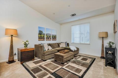 124 Ullman Ct, Napa, CA 94559 photo 7