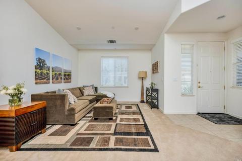 124 Ullman Ct, Napa, CA 94559 photo 8
