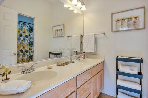 124 Ullman Ct, Napa, CA 94559 photo 29