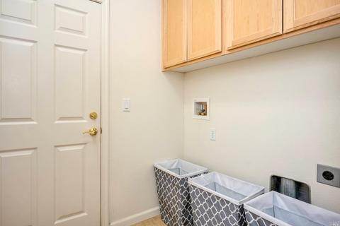 124 Ullman Ct, Napa, CA 94559 photo 31