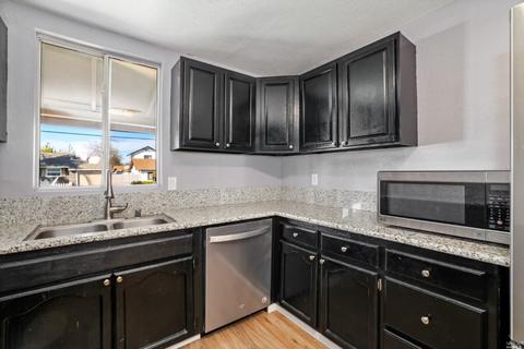 231 W Chestnut St, Dixon, CA 95620 photo 7