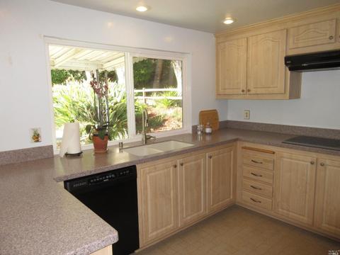 28 Garthe Ct, Vallejo, CA 94591 photo 8