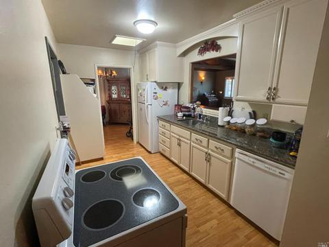 150 Lakewood Ave, Vallejo, CA 94591 photo 5