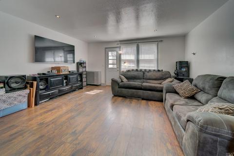 23 Rodgers St, Vallejo, CA 94590 photo 3