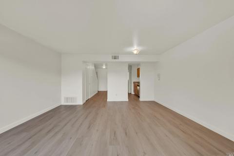 423 Tabor Ave, Fairfield, CA 94533 photo 11