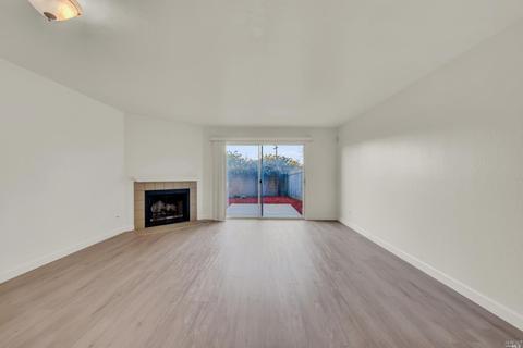 423 Tabor Ave, Fairfield, CA 94533 photo 8