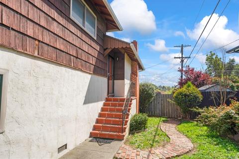 89 Los Cerritos Dr, Vallejo, CA 94589 photo 3