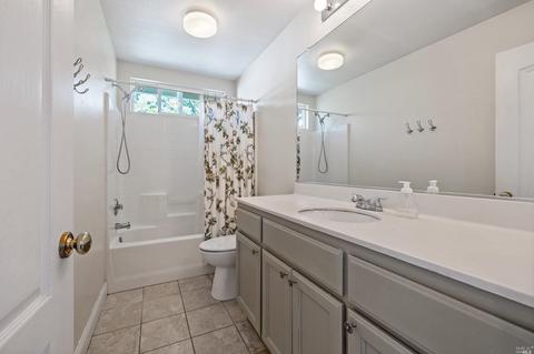 8901 Heritage Dr, Windsor, CA 95492 photo 32