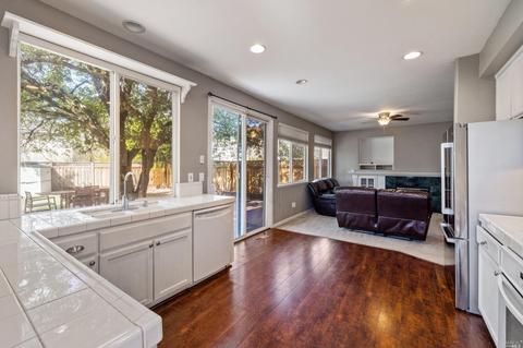 8901 Heritage Dr, Windsor, CA 95492 photo 13