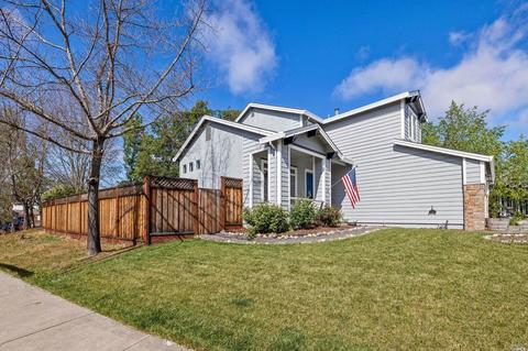 8901 Heritage Dr, Windsor, CA 95492 photo 4
