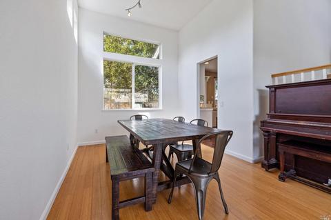 8901 Heritage Dr, Windsor, CA 95492 photo 11