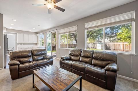 8901 Heritage Dr, Windsor, CA 95492 photo 18