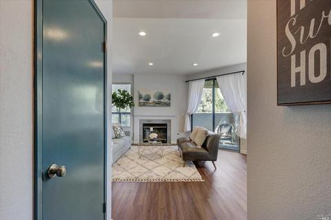 276 Scupper Ct, Hercules, CA 94547 photo 3