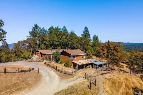 20941 E Tattersfield Hl, Willits, CA 95490