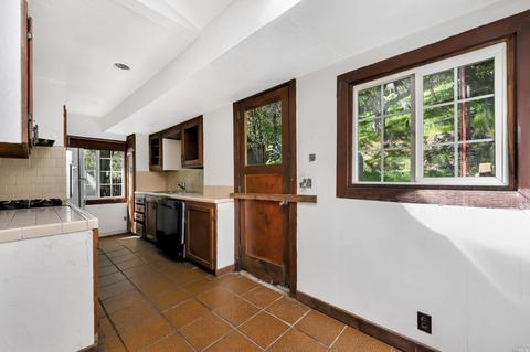 276 Cascade Dr, Fairfax, CA 94930 photo 11