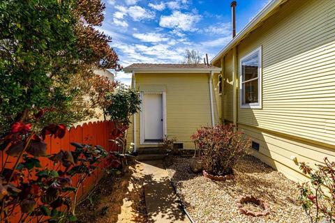 821 Everett St, El Cerrito, CA 94530 photo 24