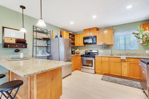 188 Hogan Ave, Vallejo, CA 94589 photo 2