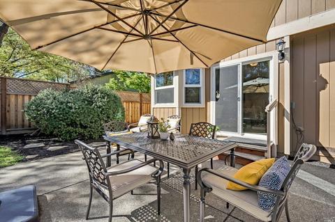 9456 Wellington Cir, Windsor, CA 95492 photo 43