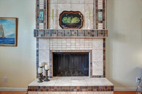 352 Barcelona St, Vallejo, CA 94591 photo 10