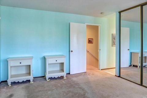 352 Barcelona St, Vallejo, CA 94591 photo 31