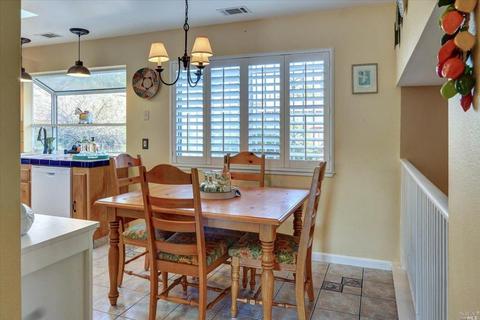 352 Barcelona St, Vallejo, CA 94591 photo 14