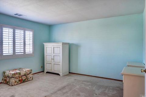352 Barcelona St, Vallejo, CA 94591 photo 32