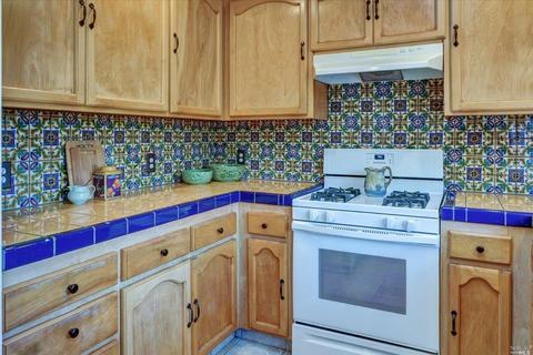 352 Barcelona St, Vallejo, CA 94591 photo 18