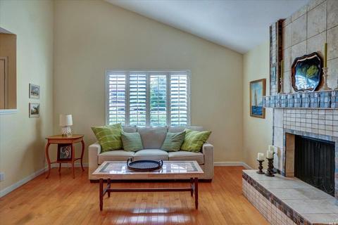 352 Barcelona St, Vallejo, CA 94591 photo 11