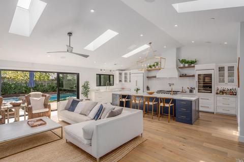 635 4th St E, Sonoma, CA 95476 photo 1
