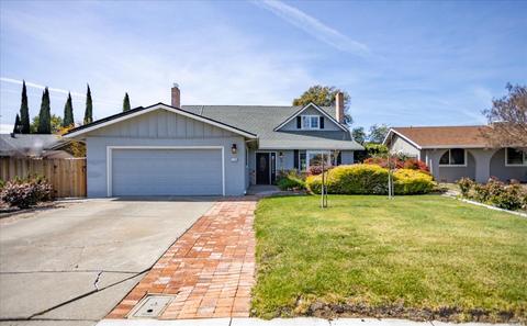 2735 Marigold Dr, Fairfield, CA 94533 photo 2