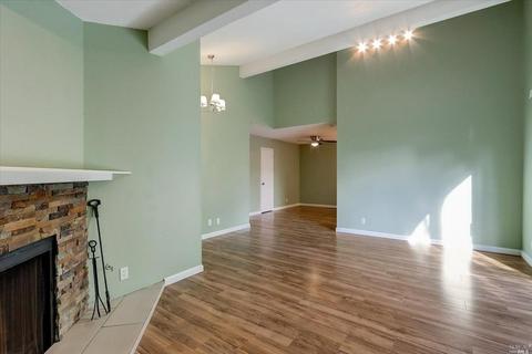 1915 Manor Pl, Fairfield, CA 94533 photo 6